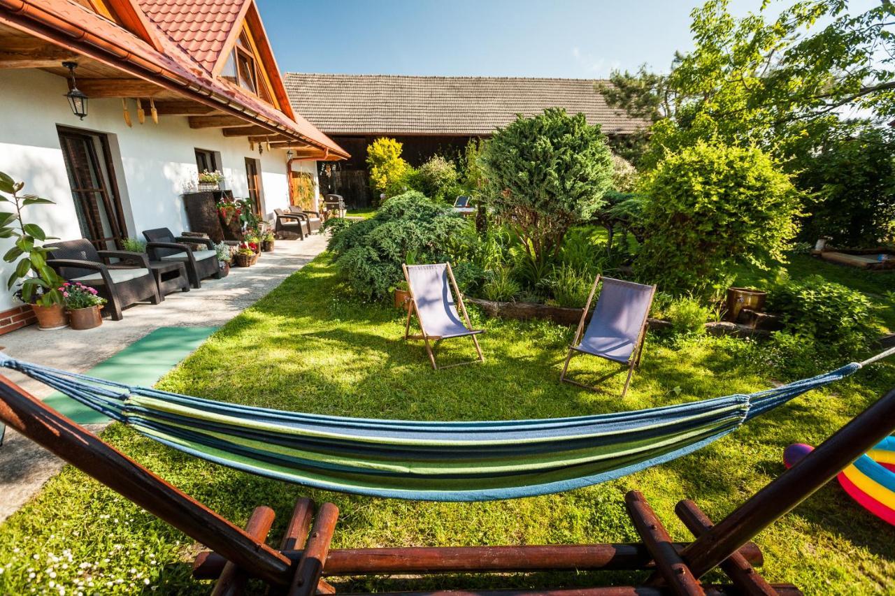 Dom Pod Orzechem Villa Lapczyca Bagian luar foto